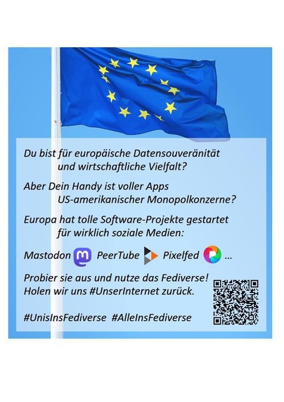 Das Bild zeigt einen weißen Fahnenmast mit der dunkelblauen EU-Fahne vor einem hellblauen Himmel. Zudem ist zu lesen:
